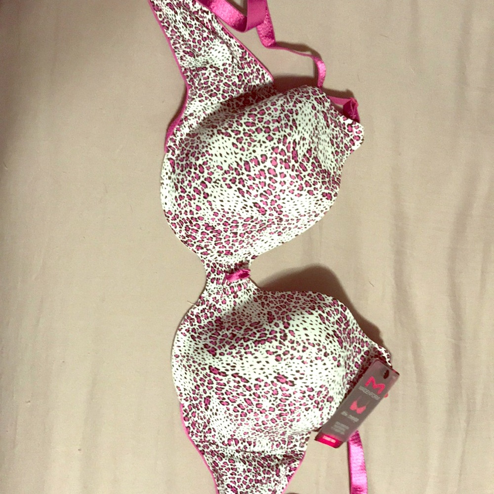 New with Tags maiden form t-shirt bra